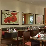 Hotel H+