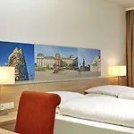 H+ Hotel 4*