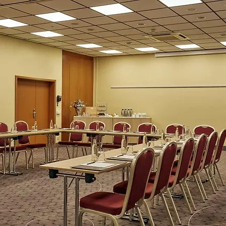 فندق إتش+ دارمستات 4*