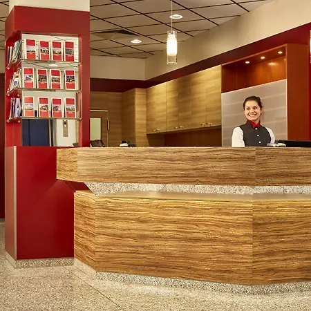 فندق إتش+ دارمستات دارمشتاد