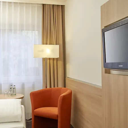 إتش+ دارمستات 4* دارمشتاد