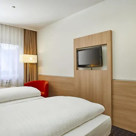 H+ Szálloda 4*