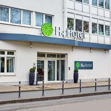 إتش+ دارمستات فندق 4*