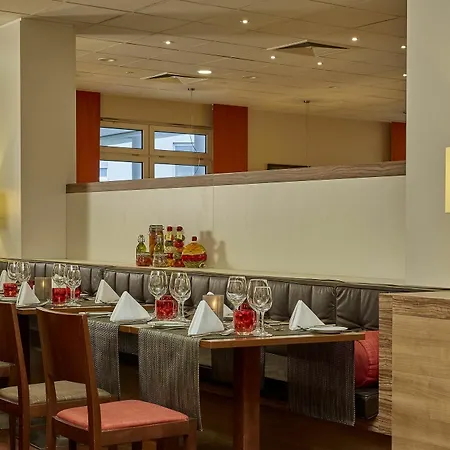 فندق إتش+ دارمستات 4*