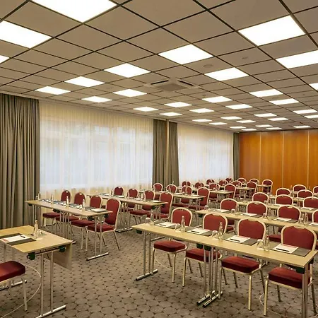 إتش+ دارمستات 4* دارمشتاد